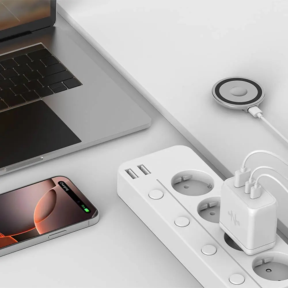 Chargeur Secteur GaN CONNECT MC-CBTAC65W 65W (USB + 2 USB-C) Blanc