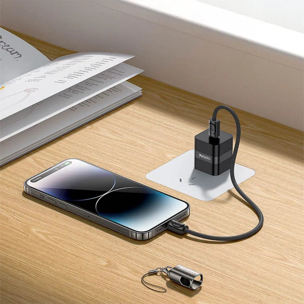 Câble Data USB-C vers Lightning Yesido CA178 Porte Clé Charge Rapide 27W Noir