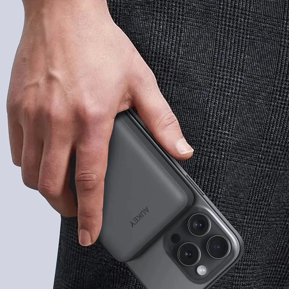 Batterie Externe Power Bank Sans Fil Magnétique AUKEY PB-MS04 10000mAh 20W avec Câble USB-C Gris