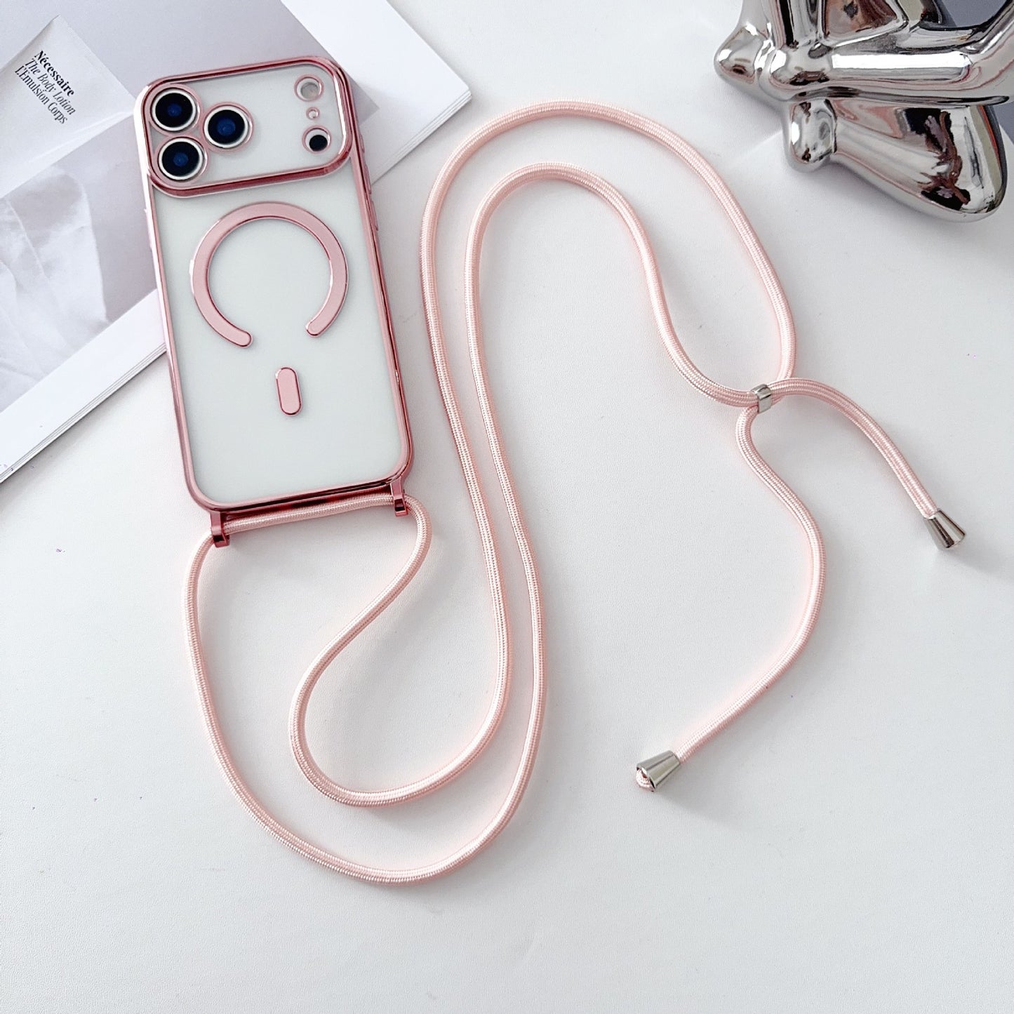 Coque de téléphone avec cordon et recharge sans fil magnétique